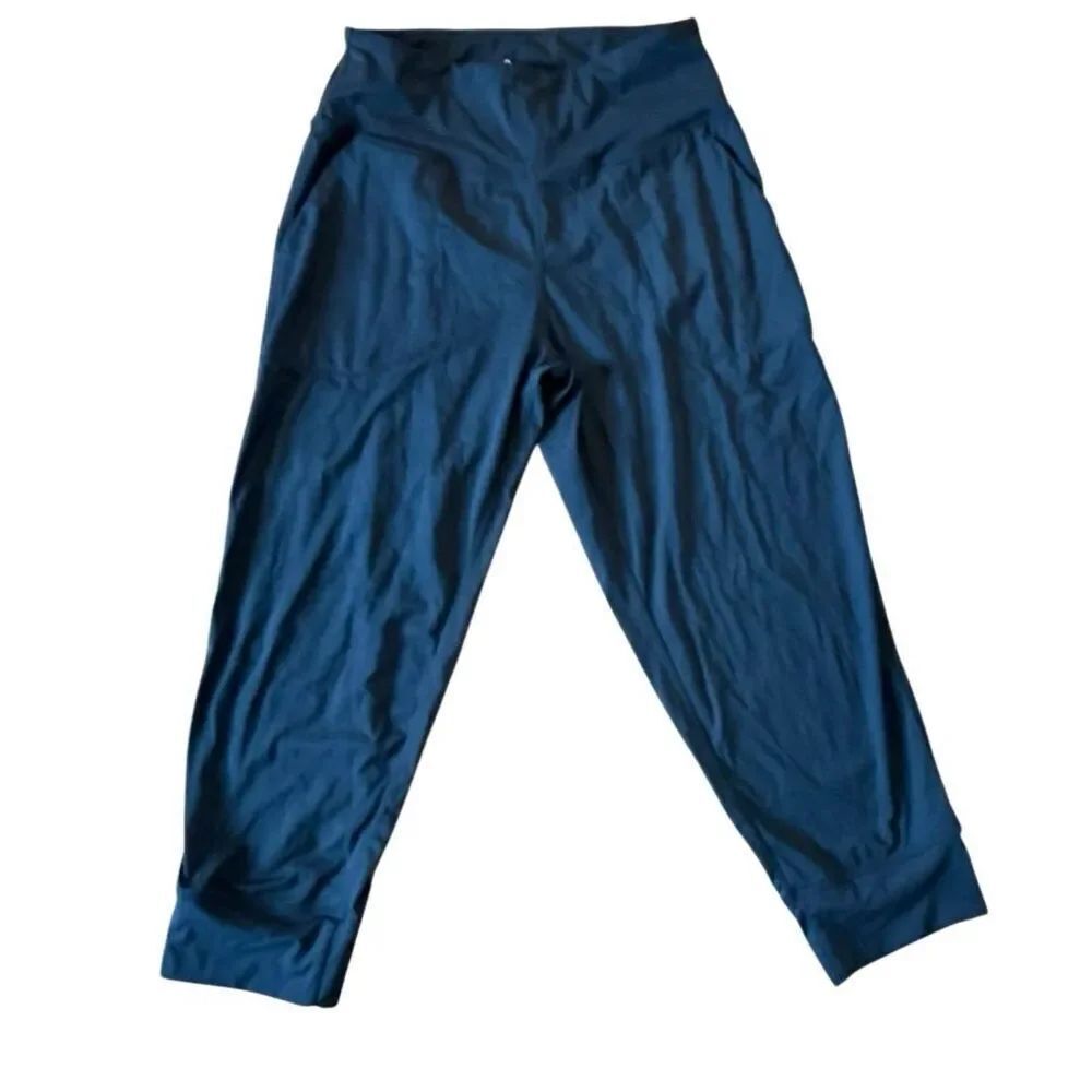 Amazon black jogger crop size M high rise